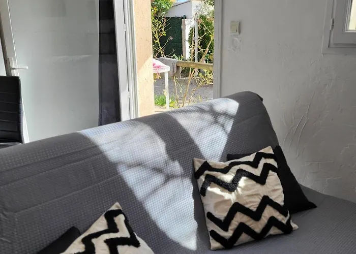 Abrivado En Petite Camargue, Parking Interieur, Wifi, Jardin Apartman *