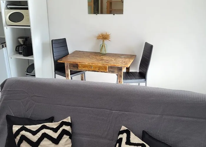 Abrivado En Petite Camargue, Parking Interieur, Wifi, Jardin Apartman Aimargues