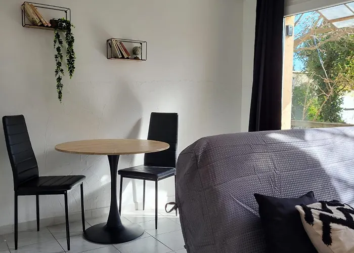 Abrivado En Petite Camargue, Parking Interieur, Wifi, Jardin Apartman Aimargues
